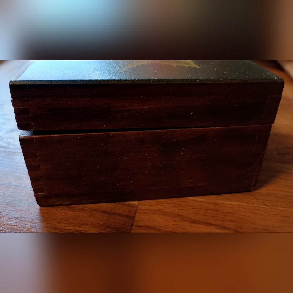 3/$15 Vintage Folk Art Hand Painted Strawberry Floral Wood Box, J. Wilkinson - Picture 4 of 11
